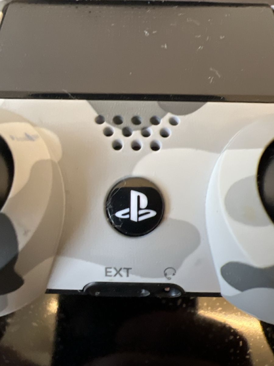 Sony Controller: Playstation 4 Controller - Camouflage - Top Zustand! – Usato da Wollerau venduto da Plakatfreund 1