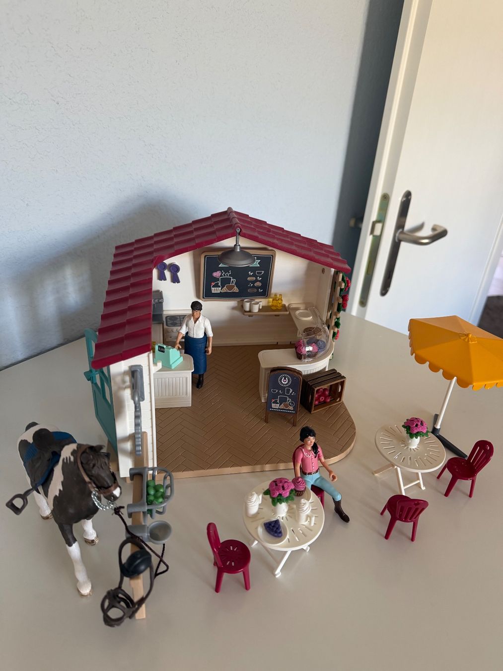 Schleich Jouets: Schleich Cafe – D'occasion à Lohn SH par mathea 1