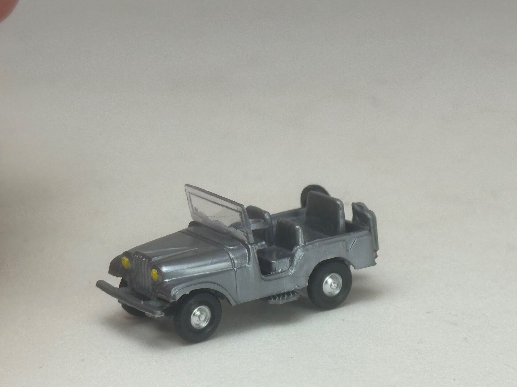 Eko Voitures modèles: GB1-EKO Jeep silbern – D'occasion à Elm par Wikmtz