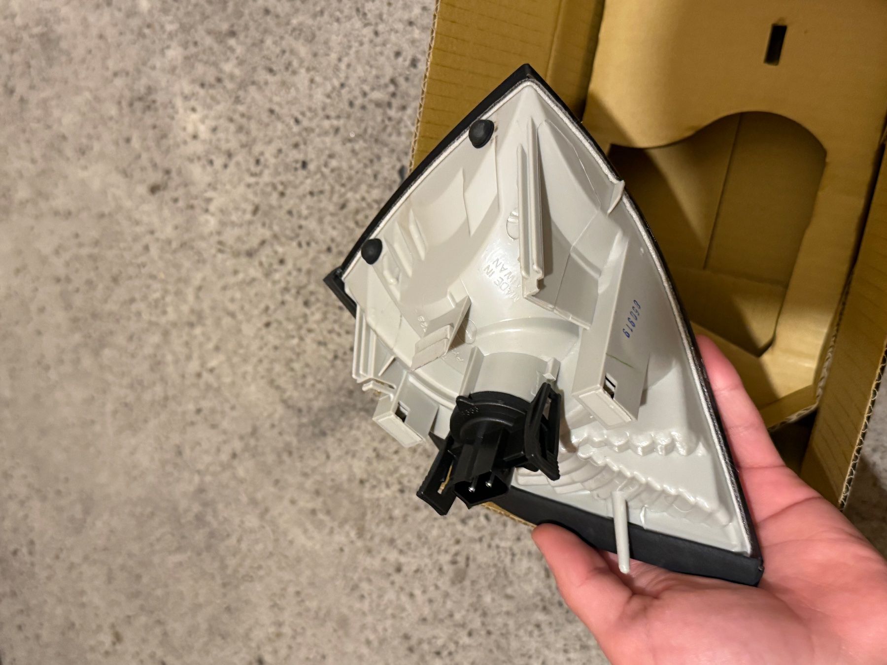 BMW Tutti pezzi di ricambio auto: BMW E36 Blinker Weiss – Nuovo e nell'imballaggio originale da Bülach venduto da Meti2023 4