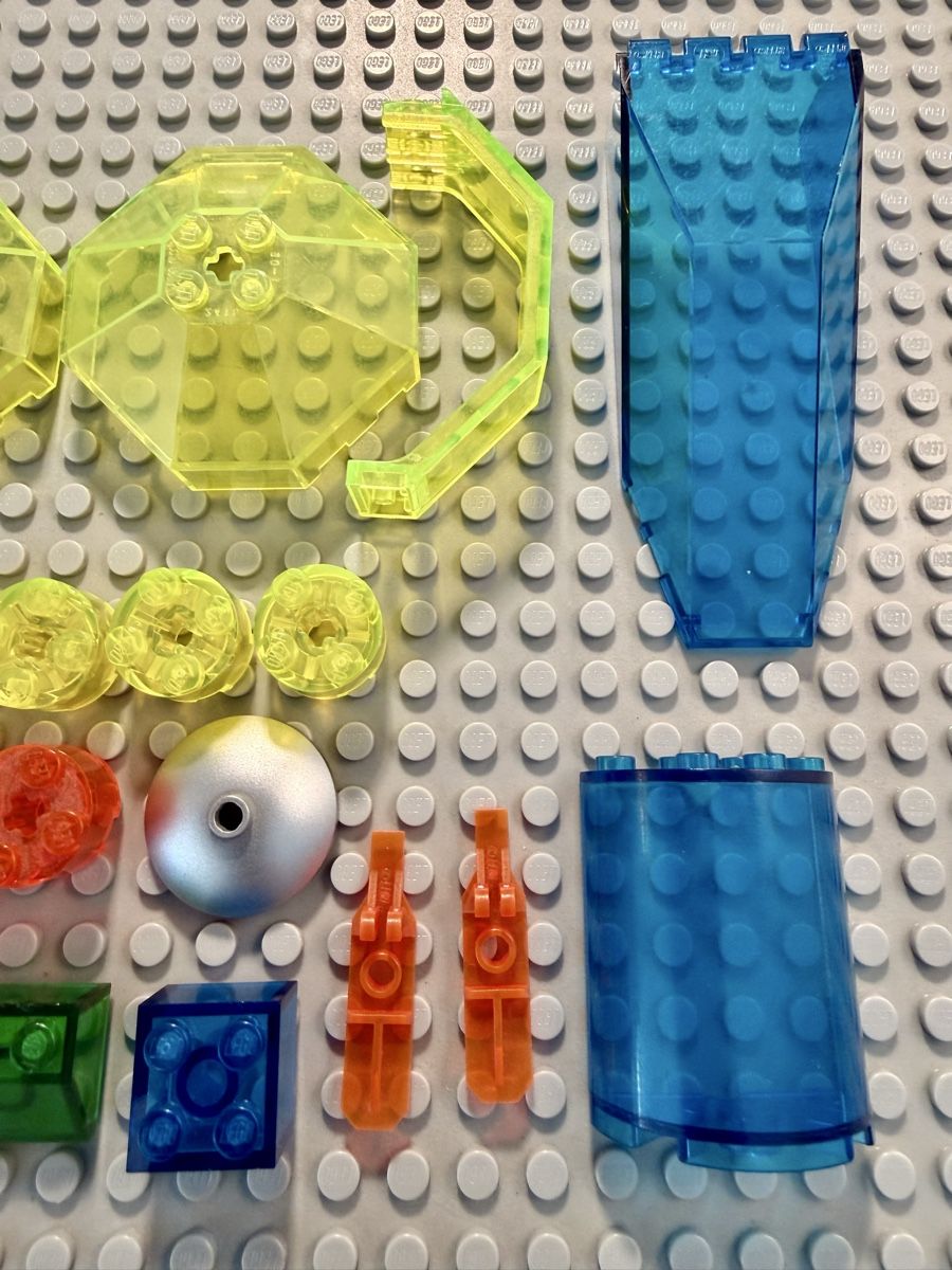 Lego Jeux de construction: Lego Raumschiffteile – D'occasion à Bellinzona par CRS-LRT 1
