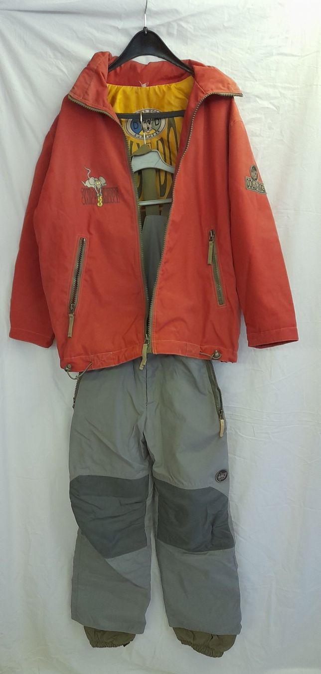 Anzüge: Retro Snowboard-Anzug Unisex XS – Gebraucht aus Davos-Frauenkirch von KCHrist