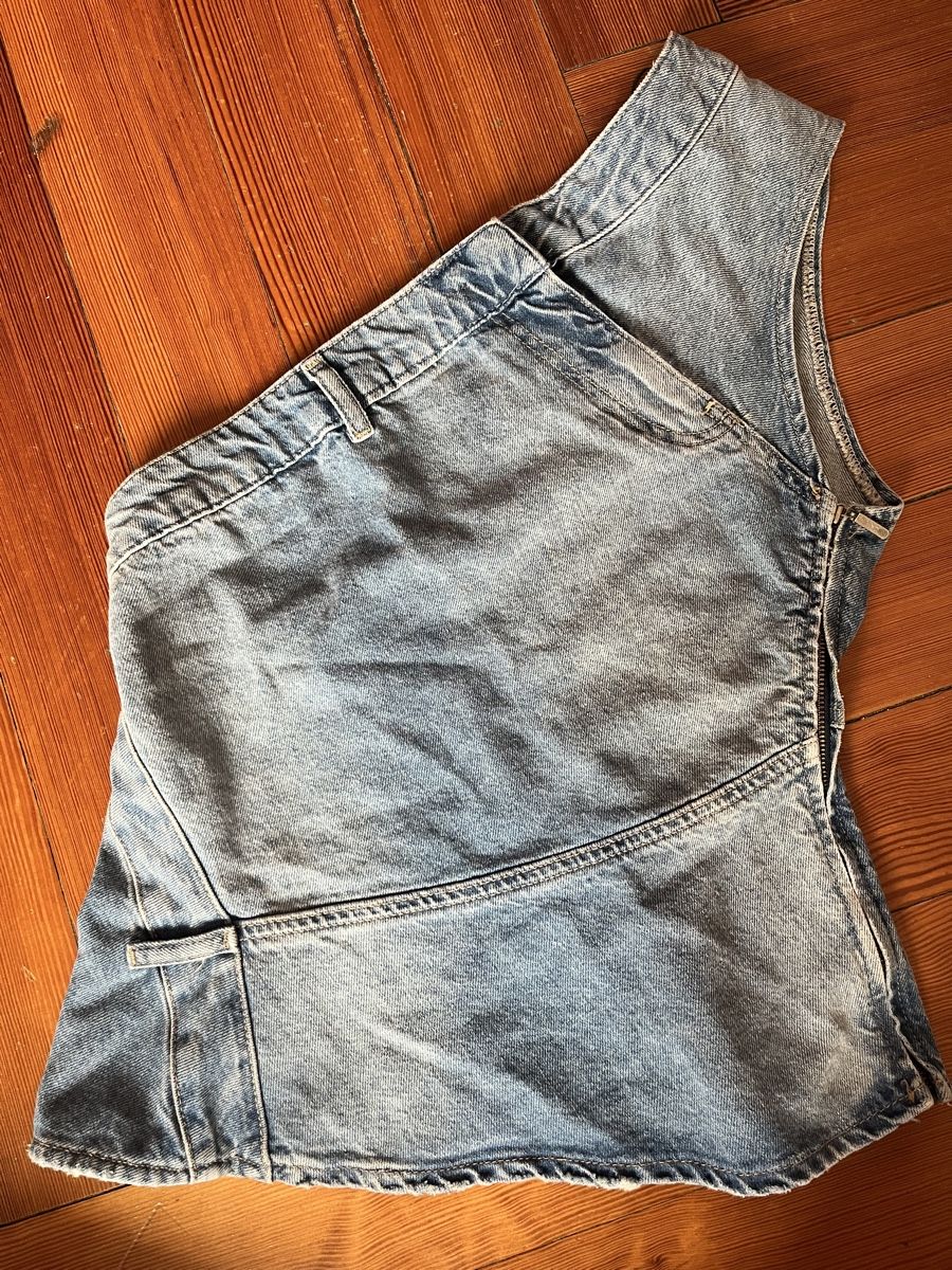 Top: Haut Zara – Nuovo (secondo la descrizione) da Genève venduto da nou_z96k