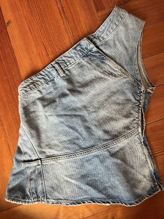 Haut Zara