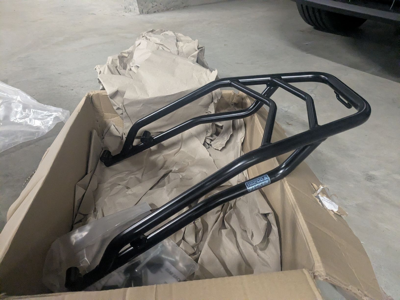 Hepco & Becker Tutti i ricambio per moto: Porte-baggage Triumph Trident – Nuovo (secondo la descrizione) da Epalinges venduto da HectorMoreno 1