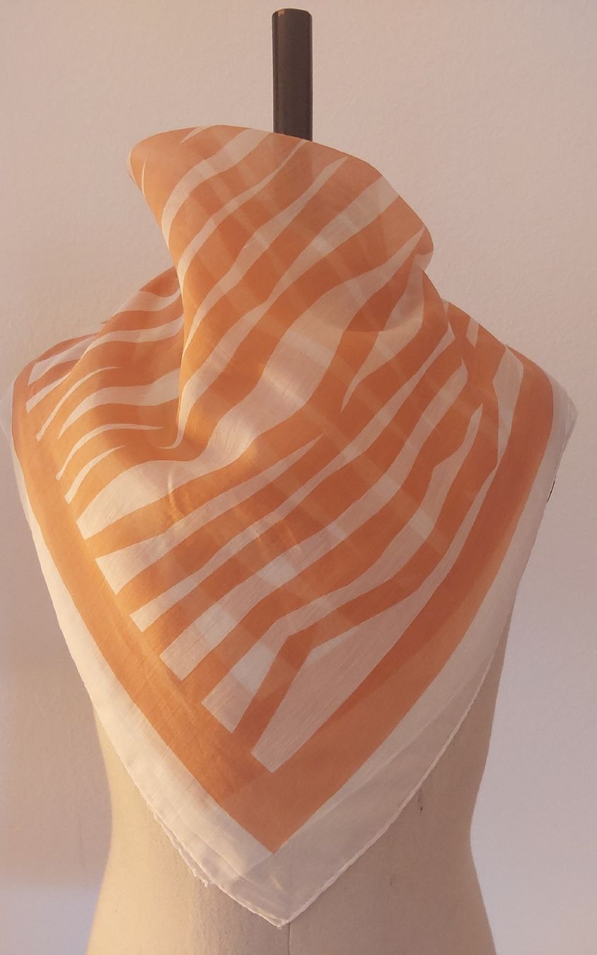 Foulards, Tücher & Schals: Tuch  quadratisch – Gebraucht aus Köniz von scopello12