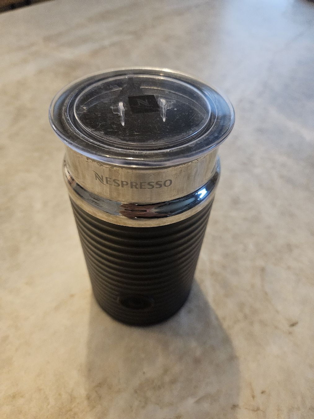 Nespresso Macchine per caffè & Macchine per espresso: Nespresso Aeroccino Milchschäumer – Usato da Aathal-Seegräben venduto da 911rs 1