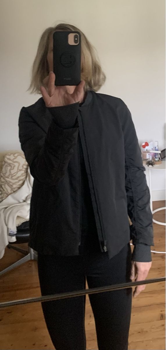 Nike Giacche: Bomberjacke wasserdicht Nike S – Usato da wallisellen venduto da kadoja