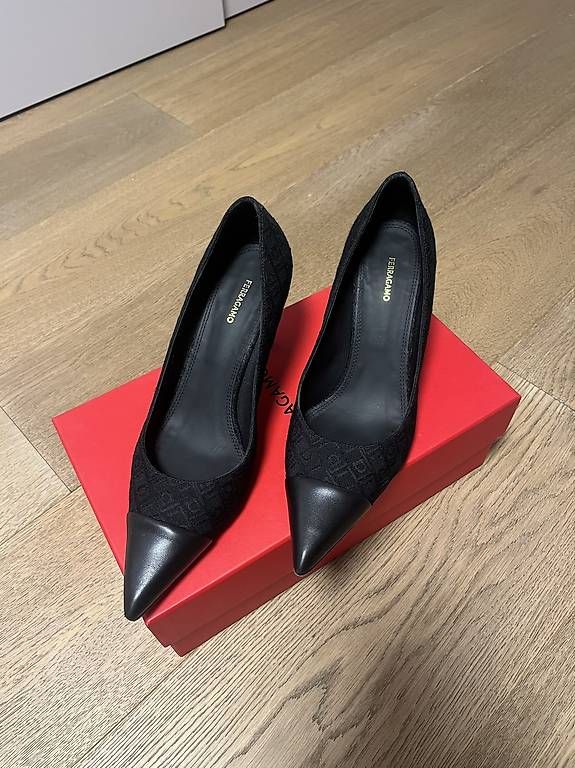 Damenschuhe: Salvatore Ferragamo  Pumps 8.5  – Gebraucht aus zug von Daniil23 2
