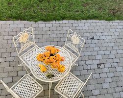 Romantisches Vintage-Gartenmöbel-Set aus Metall