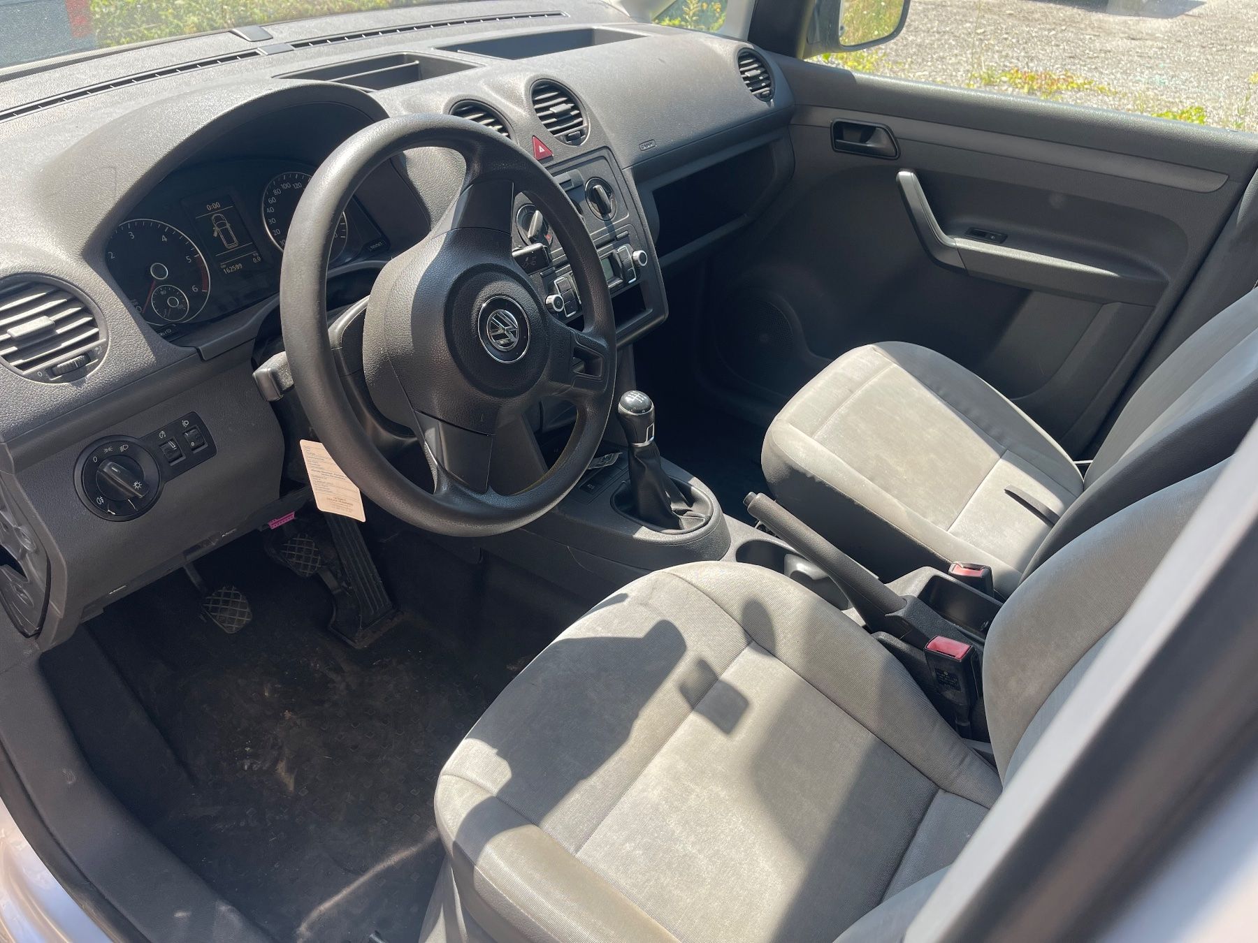 VW Nutzfahrzeuge: VW Caddy Maxi 4Motion – Gebraucht aus Winterthur von CamperBau 4