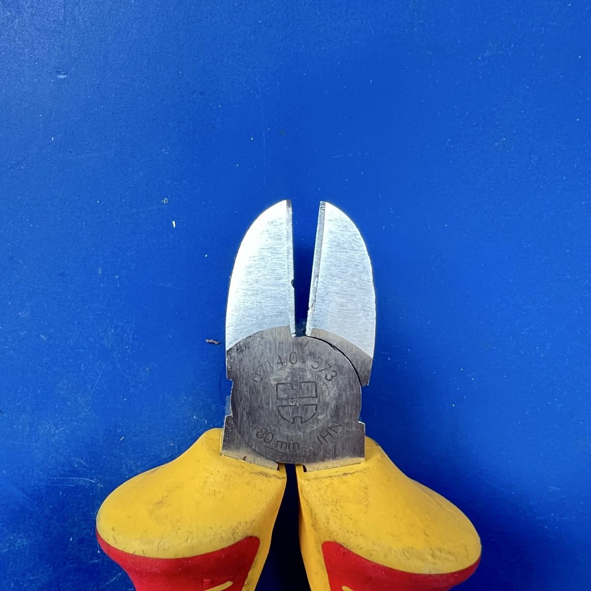 Würth Tutti gli attrezzi: Würth seitenschneider 180 mm – Usato da Winterthur venduto da Fredy972 2