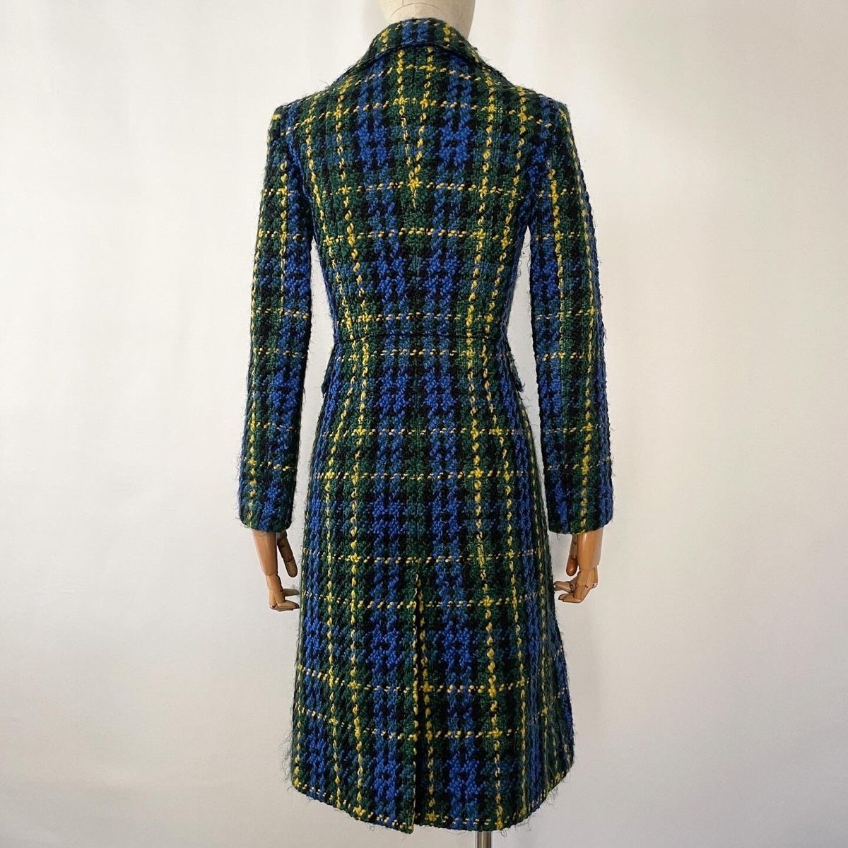 Dolce & Gabbana Cappotti: DOLCE & GABBANA Tweed Coat – Nuovo (secondo la descrizione) da Freienbach venduto da Avviivva_Shop 4