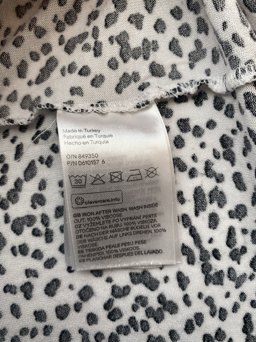 H&M Maglioni & Felpe: Damen Pullover Schwarz Weiss Grösse L – Usato da Hausen AG venduto da corinne_g 3
