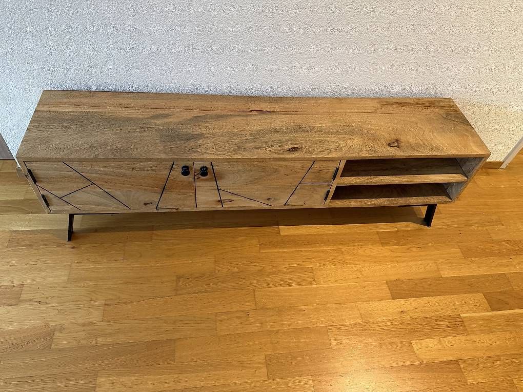 Mobili TV: Lowboard – Usato da St.Gallen venduto da Gale88 1