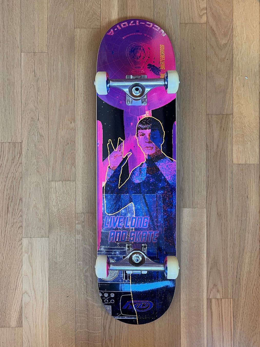Skateboards: Word Skateboard Professional – Nuovo (secondo la descrizione) da Dietwil venduto da deneb26
