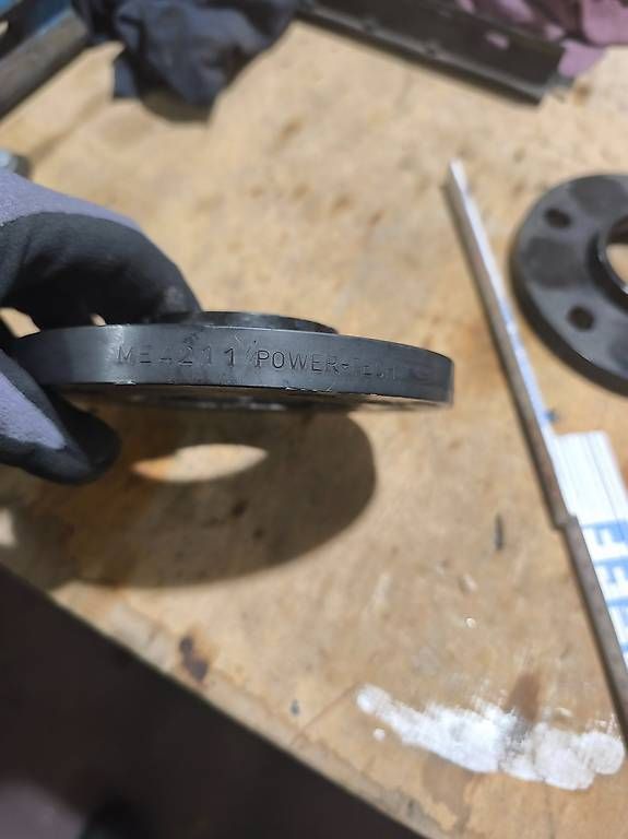 Tutti pezzi di ricambio auto: BMW Spurverbreiterung 2x 15mm – Usato da Zihlschlacht venduto da rad_vvm9 1
