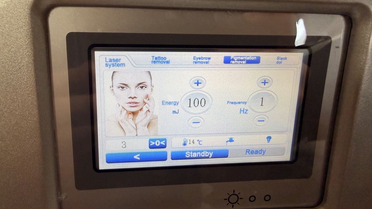 Tutte le macchine: Laser Tattoo Removal System Model J-200 – Usato da Rotkreuz venduto da perlengott 8