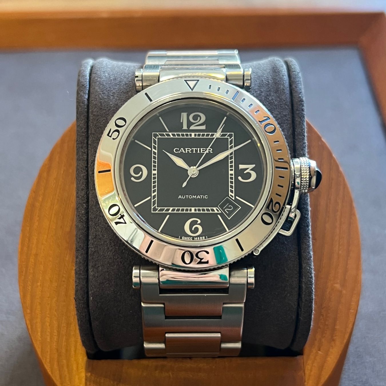 Cartier Orologi: Cartier Pasha Seatimer Automatic Black Dial 2790 – Usato da Carouge GE venduto da Watchaser