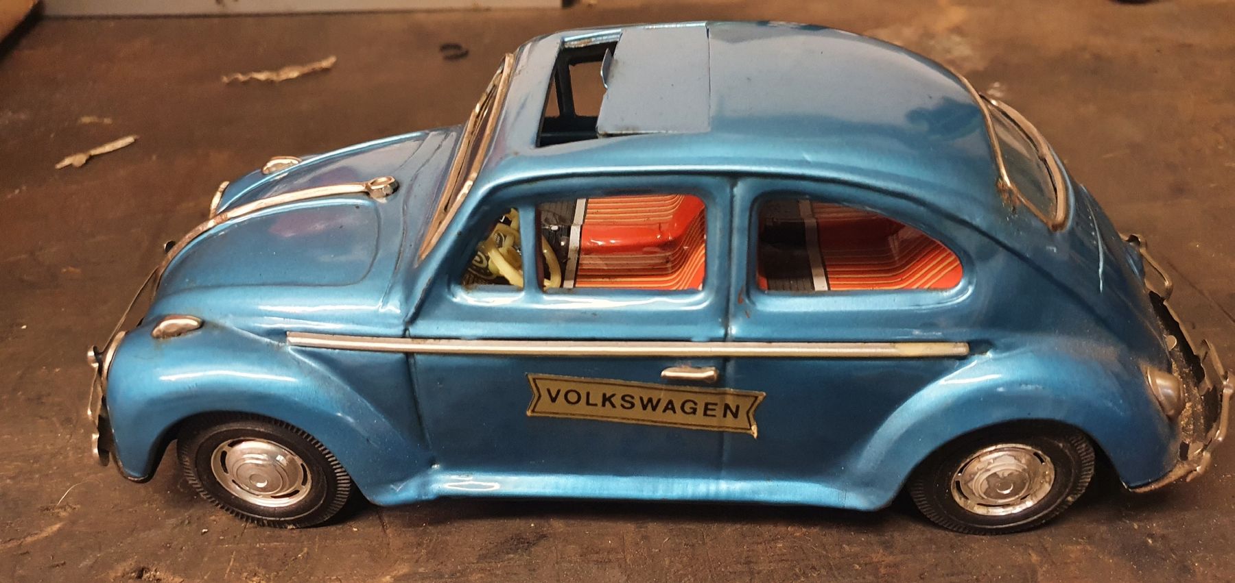 Kit di modellismo & Modellini statici: VW käfer blech modell 60er jahre – Usato da Bad Ragaz venduto da winston87 3