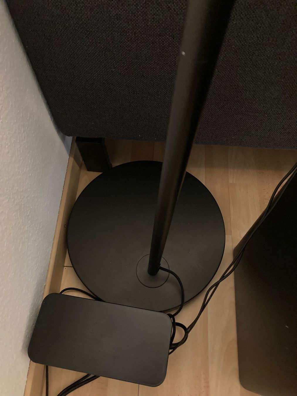 Westwing Lampade: Grosse Bogenlampe von Westwing – Usato da Unterägeri venduto da hopevad 6
