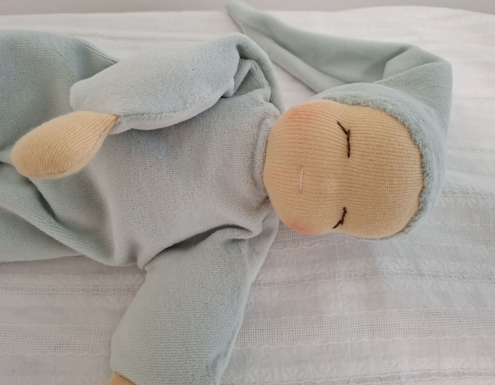 Bambole: Stoffpuppe Lampi nach Waldorf Art – Nuovo (secondo la descrizione) da Port venduto da elarte 1