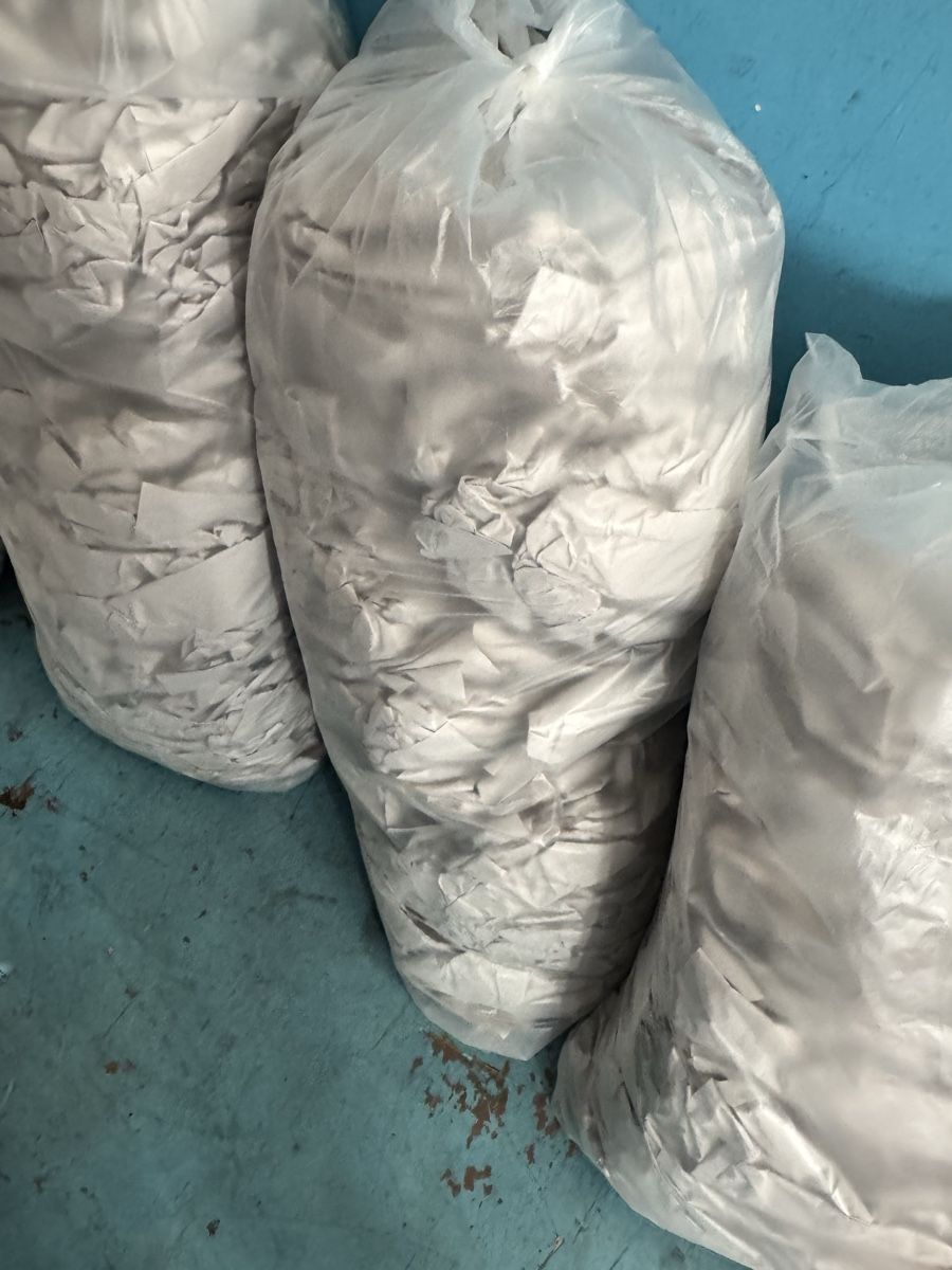 Papiere: Einpackmatrial  Seidenpapier 5 Sack  – Gebraucht aus Schlieren von Freundlich02 3