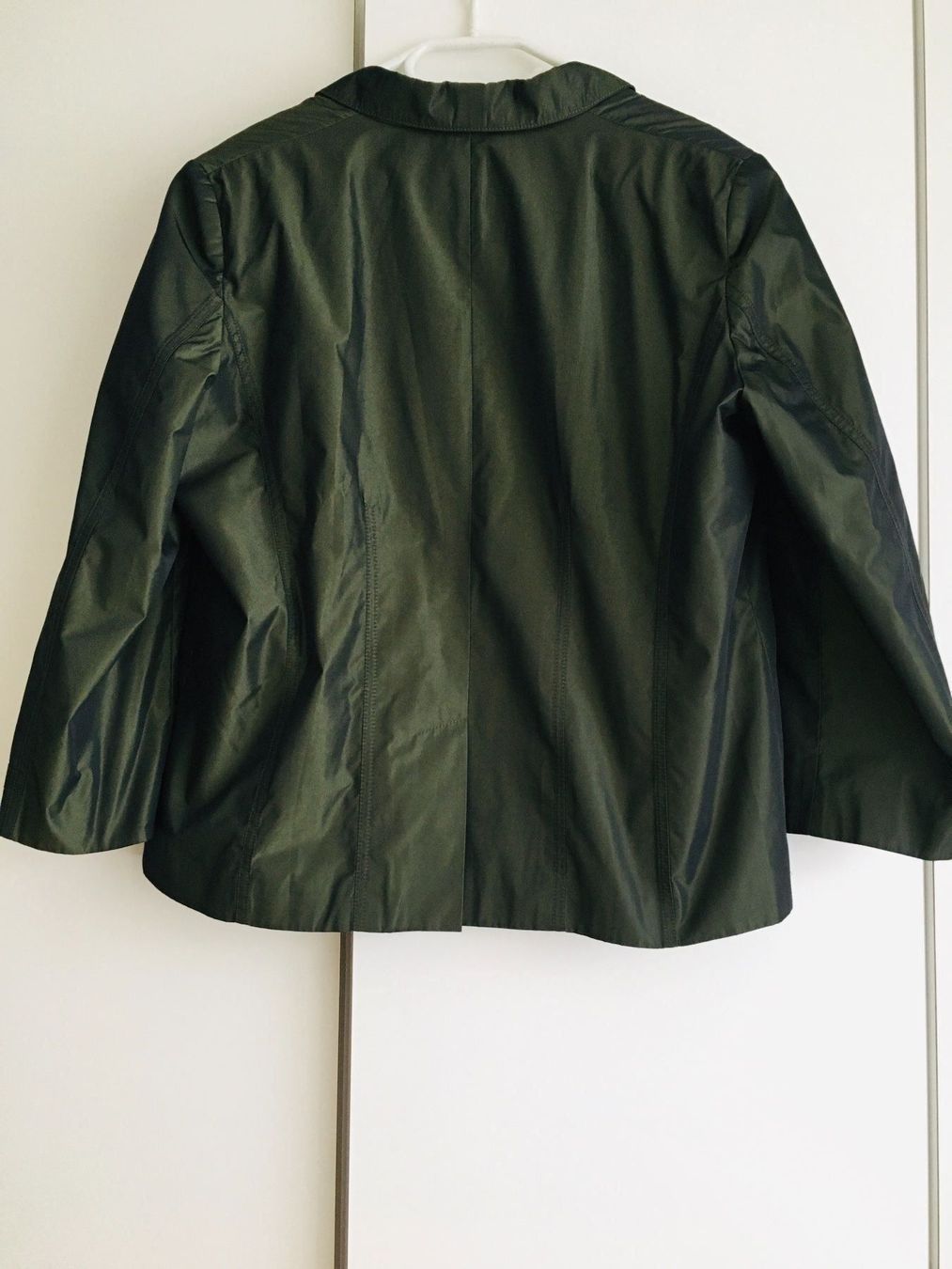 Giacche: Edler Blazer in moosgrüner Farbe – Usato da Bern venduto da Smile-2707 1
