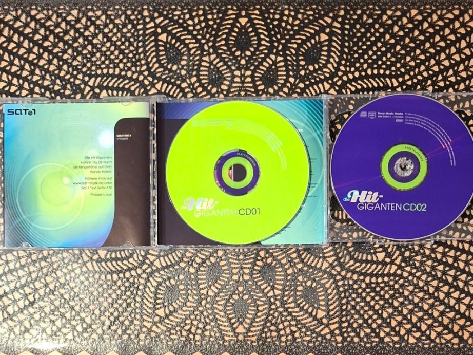 CD: Die Hit Giganten - Partyklassiker, 2CD Hit Compilation 2004 – Usato da Schönenberg TG venduto da breiti12 2