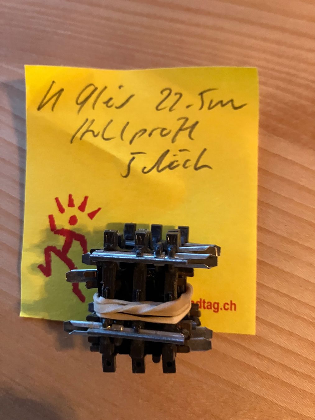 Märklin Modellini di ferrovie: K Gleis 22.5mm Hohlprofil – Usato da Mont Tramelan venduto da Oktober1958