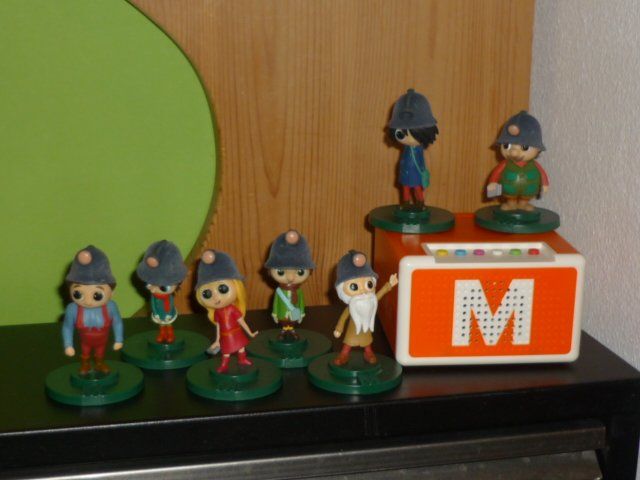 Migros Giocattoli: MIGROS-BOX + FIGUREN – Usato da St.Gallen venduto da Anso