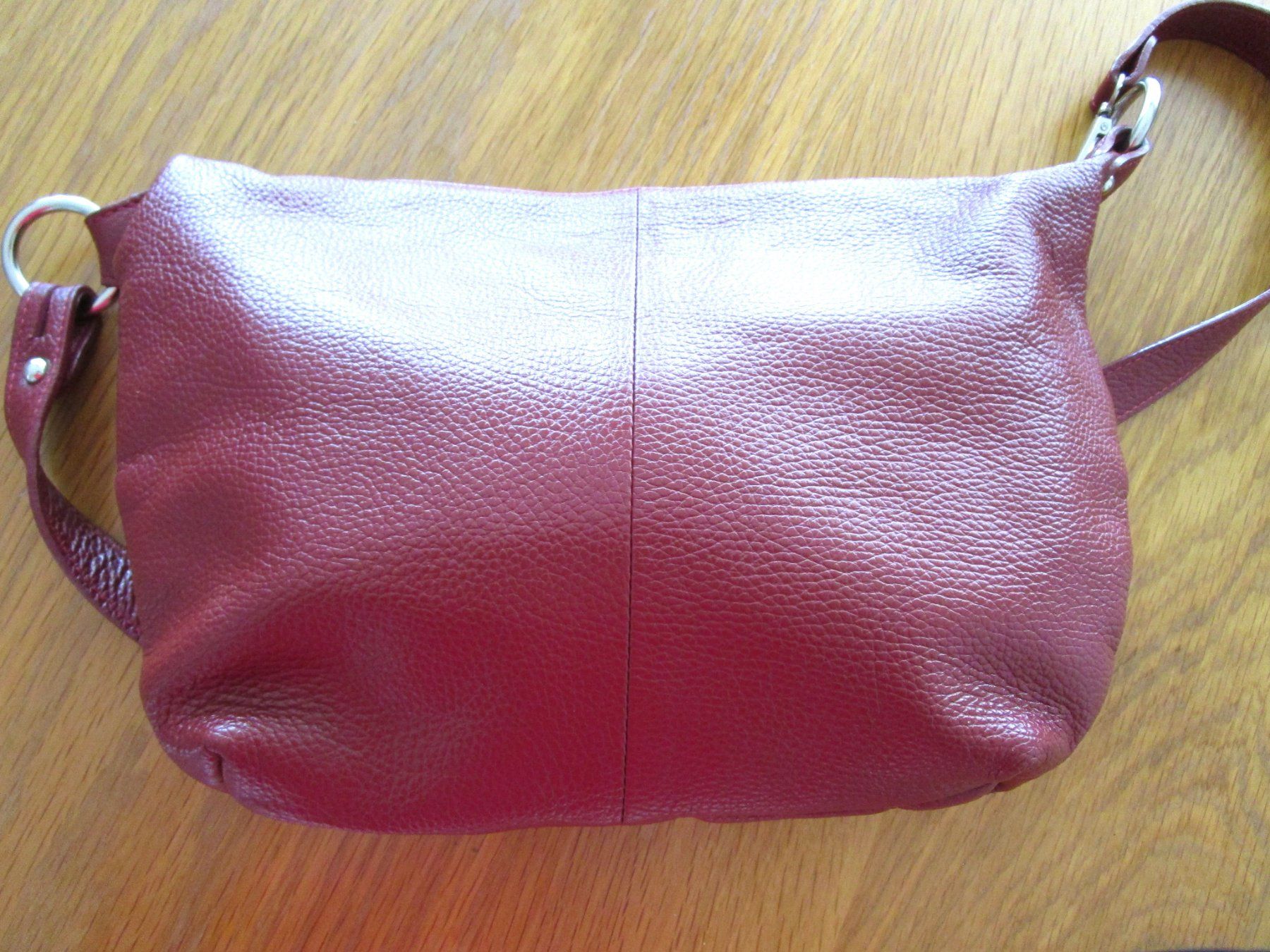 Borse da donna: Rote Moon Bag Lederumhängetasche – Usato da Luterbach venduto da Evbu 2