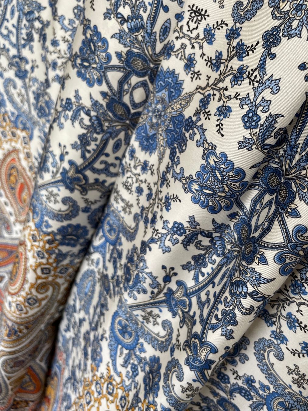 Hosen: Elegante Dreiviertel-Sommerhose glänzend – Gebraucht aus Grenchen von M_ina 4