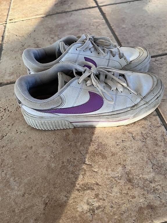 Chaussures femmes: Air Force 1 – D'occasion à Le Locle par inf_8x7d 1