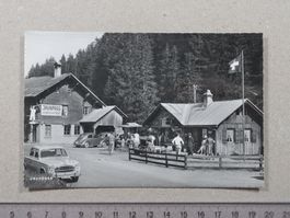 Jaunpass, Auto, belebt, Oldtimer