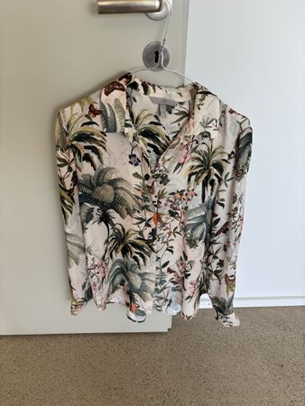 Damen Bluse H&M Tropical Print Gr. 36/S
