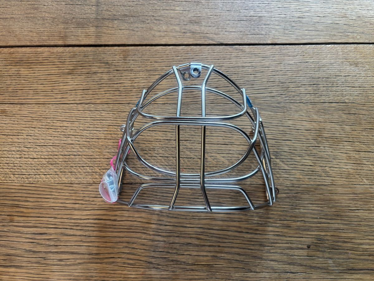 Caschi: Eishockey Helm Facemask – Usato da Jonschwil venduto da Lambo5000