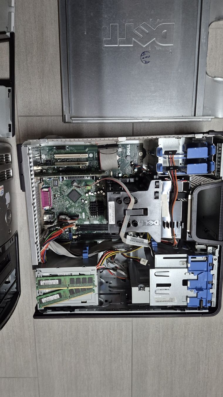 Dell PCs: 3xdell tour pc – Defekt aus Léchelles von sim7891 1
