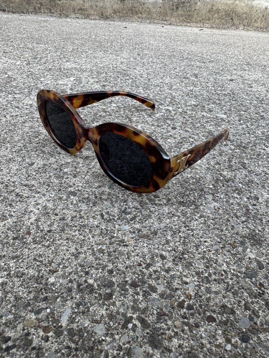 Celine Occhiali & Lenti: Celine Triomphe 01 CL40194U Sunglasses Tortoiseshell – Usato da Effretikon venduto da syrrrrre 4