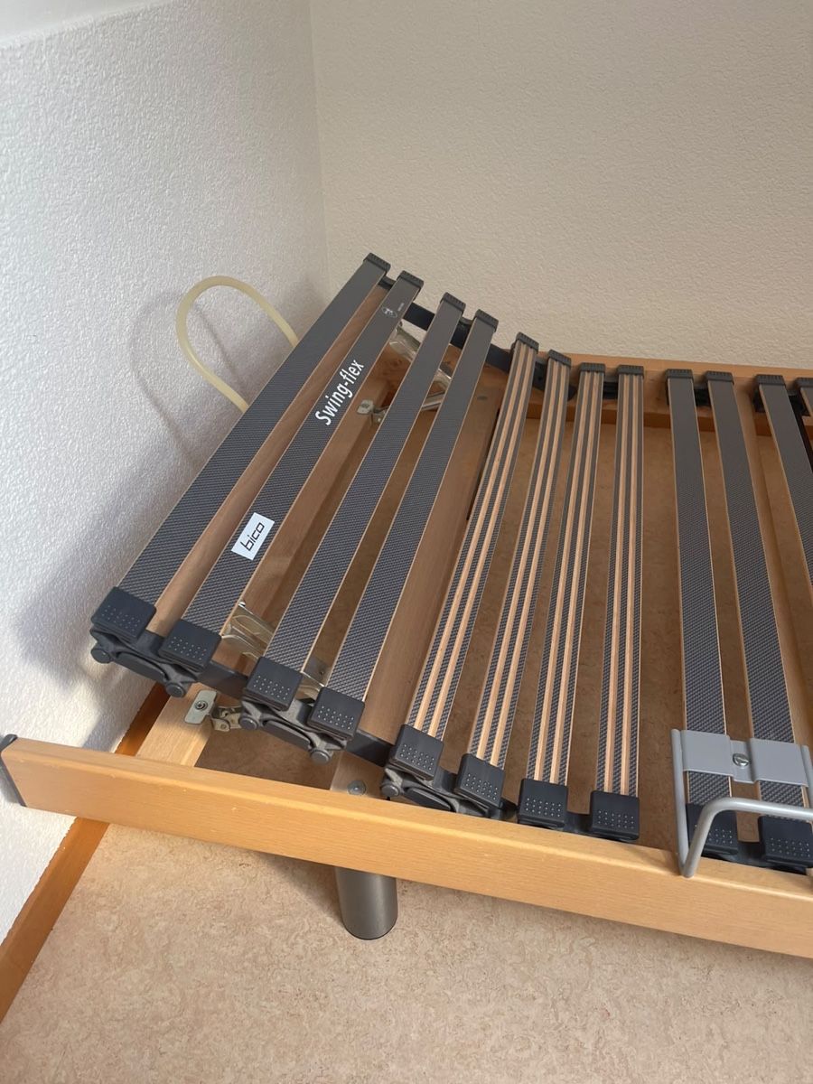 Lits: Bett 90x200 – D'occasion à Düdingen par hanan01 3