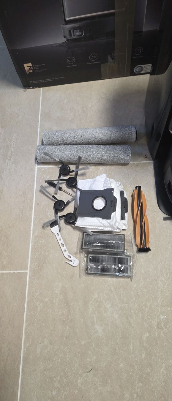 Dreame Aspirateurs & Accessoires: MOVA Z60 Ultra Roller Complete – D'occasion à Brigerbad par Scoobydooo 1
