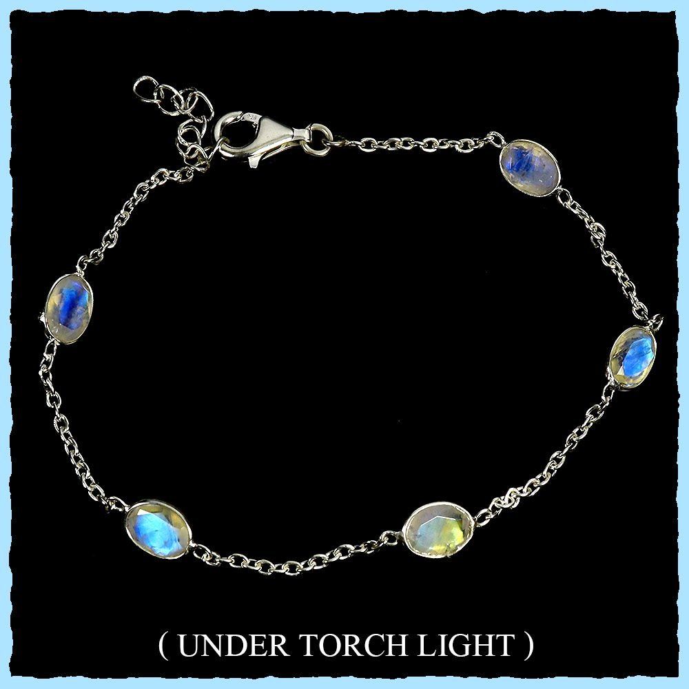 Bracciali & Braccialetti: ♛ Mondstein Armband 925 Silber – Nuovo e nell'imballaggio originale da Oberglatt ZH venduto da Hot-Spot