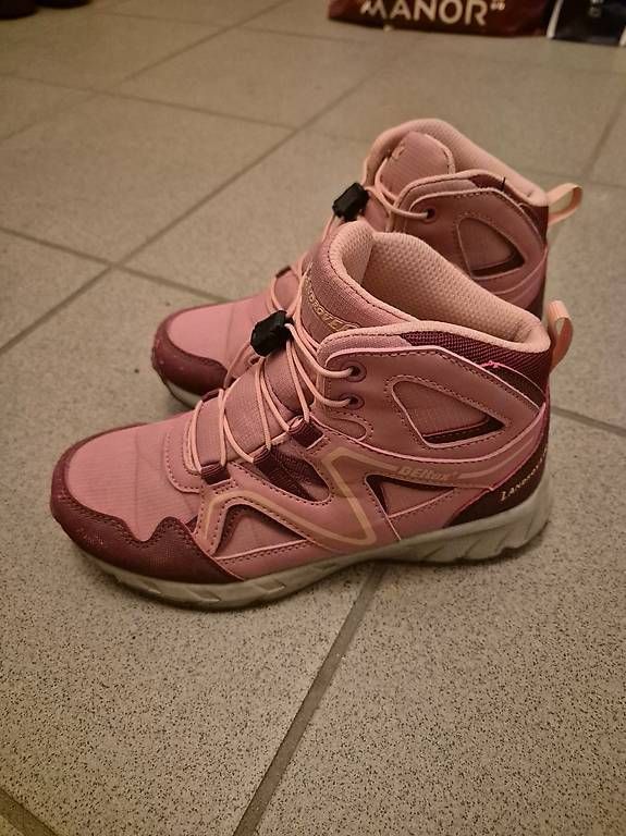 Landrover Schuhe für Jungen: Vendo scarponcino bambina – Gebraucht aus Vacallo von for_Alessandra78 1