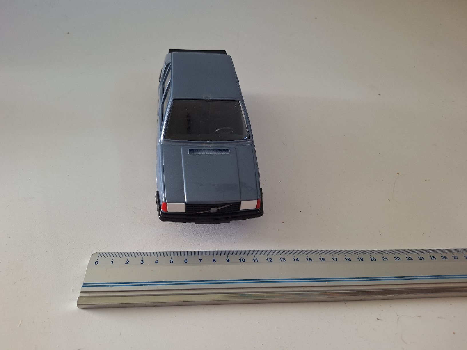Volvo Modellini d'auto: Volvo 360 GLT Modellauto – Nuovo (secondo la descrizione) da Künten venduto da Dfog 1
