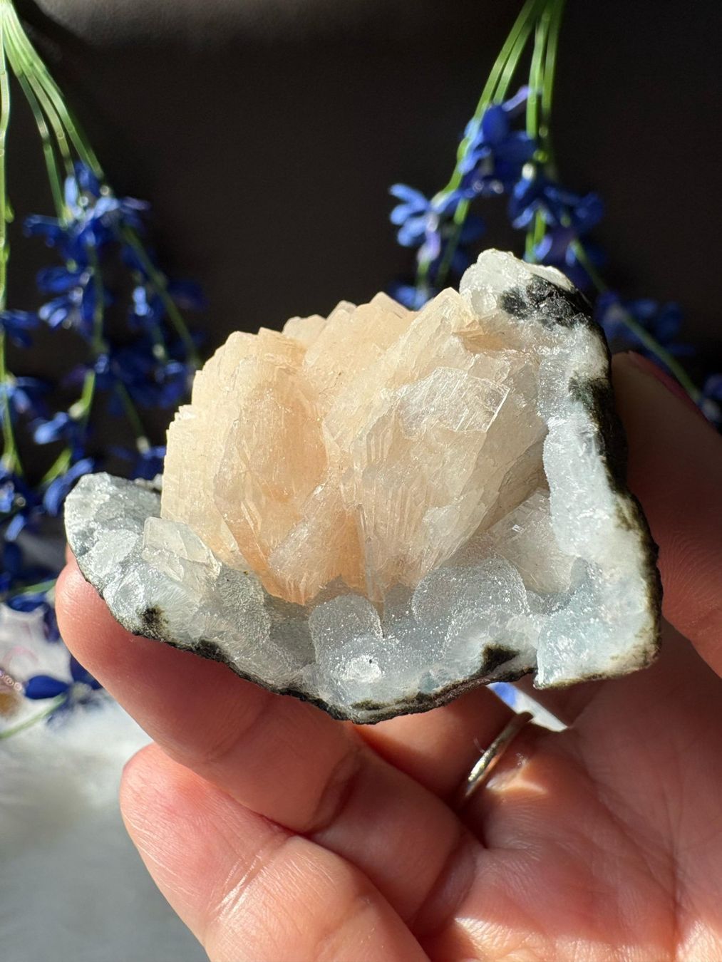 Minerali & Pietre curative: Chalcedon-Stalaktit mit Stilbit und Heulandit – Nuovo (secondo la descrizione) da Neuheim venduto da m.hald 2