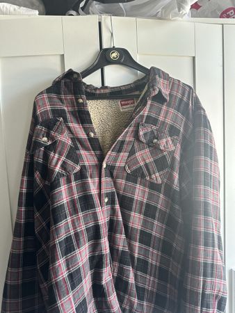 Wrangler Flanellhemd gefüttert schwarz rot Grösse L