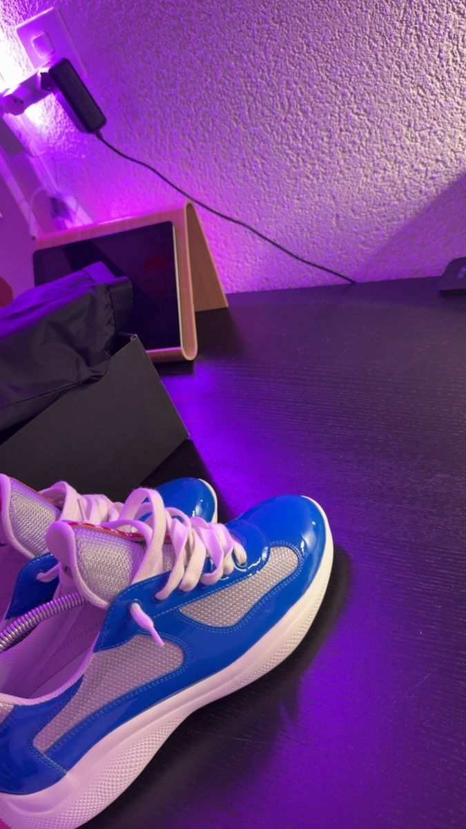 Prada Scarpe da uomo: Prada cup size 42 – Nuovo e nell'imballaggio originale da Gland venduto da L2.snkrs