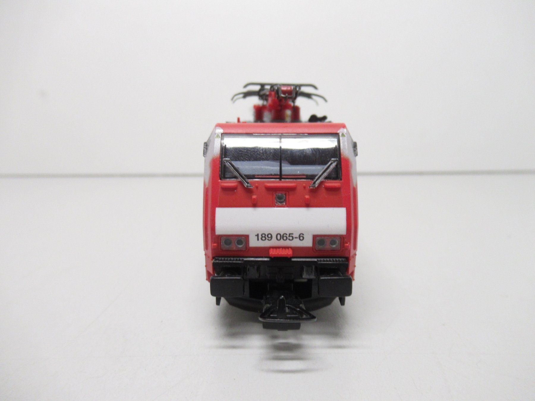 Piko Modellini di ferrovie: Piko 71015 E-Lok BR189 Deutsche Bahn Tulpendesign Analog H0 – Usato da Basel venduto da mhmarken 4