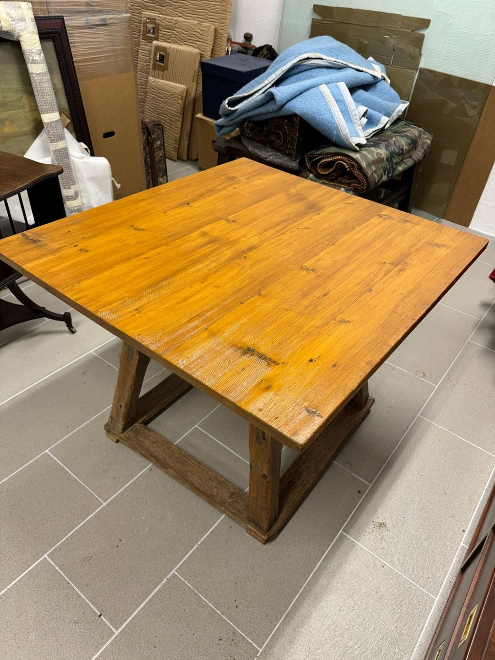 Tavoli: Rustic Table from the 18th Century – Usato da Gsteig b. Gstaad venduto da Auctionly 1