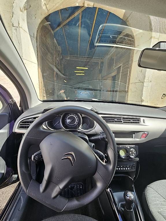 Autos: Citroën C3 1.2 - VTi 82 – D'occasion à Colombier VD par mat_5dcv 2